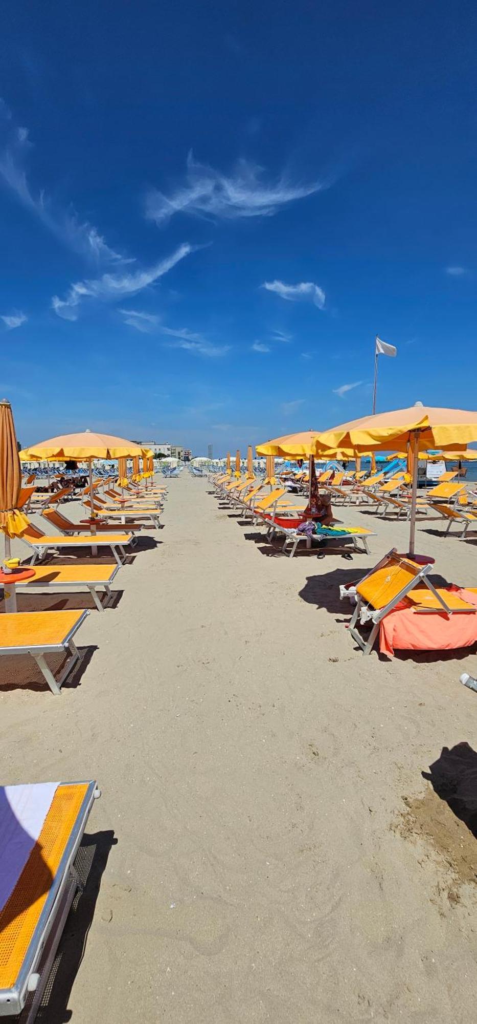 Hotel Sara*** Cesenatico Exterior photo
