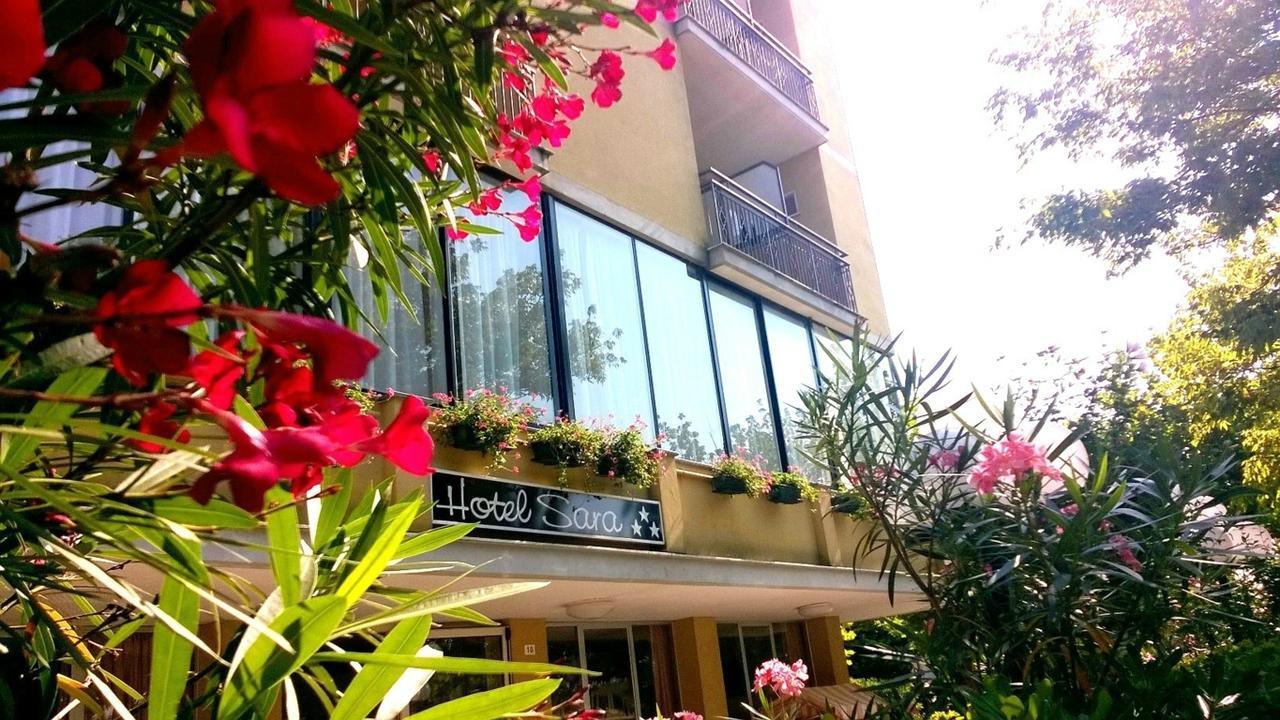 Hotel Sara*** Cesenatico Exterior photo